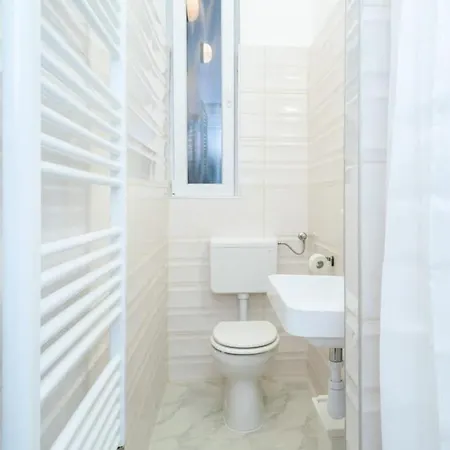 Ultra Large Stylish Apartment